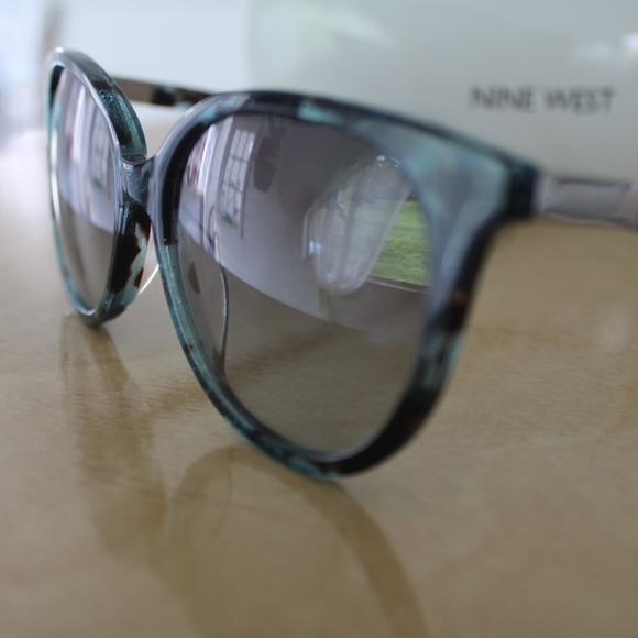 Nine West Sunglasses - Picture 4 of 5